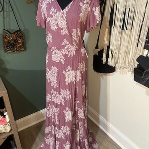 Lulus Floral Maxi Wrap Dress S Light Purple Boho Tie Back Open Back Flowy NWT